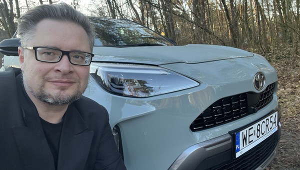 Spędziłem tydzień z ulubionym autem Polaków, czyli Toyotą Yaris Cross. "Do sprzedania będzie?"