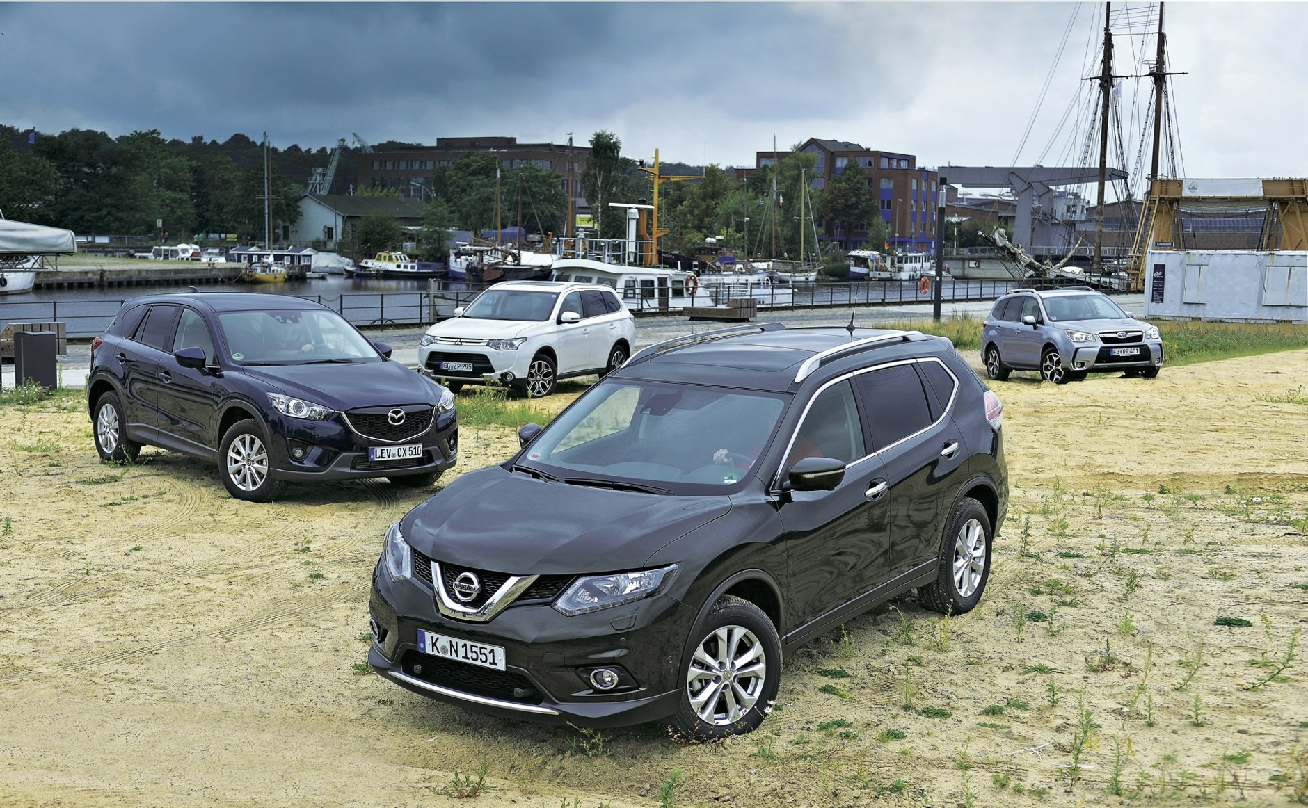 Nissan X-Trail, Mazda CX-5, Mitsubishi Outlander, Subaru Forester