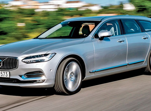 Volvo V90 D5 AWD - wielkie luksusowe kombi