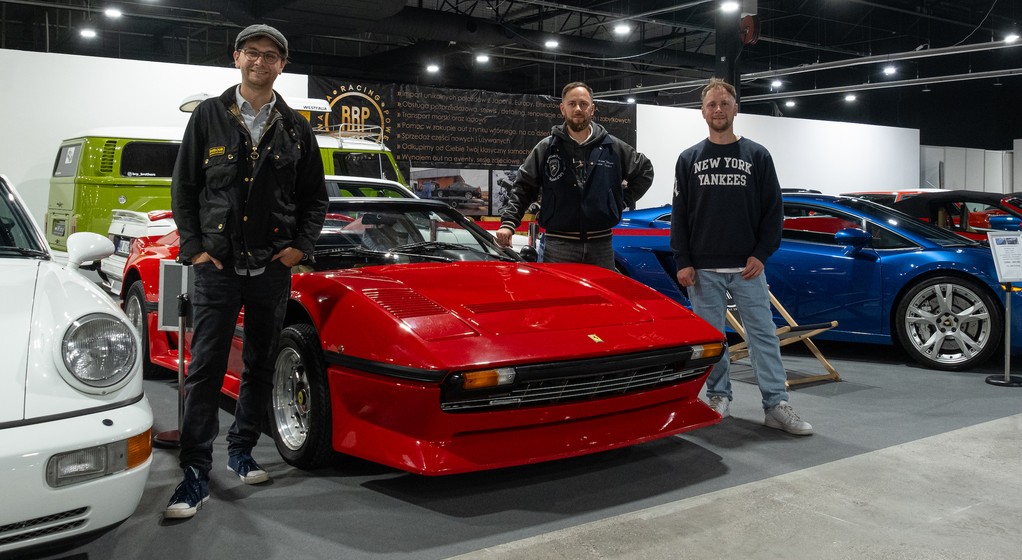 Bracia Goźlińscy 10 lat temu sprowadzili z Japonii pierwszy samochód. Dziś mają ich na koncie setki