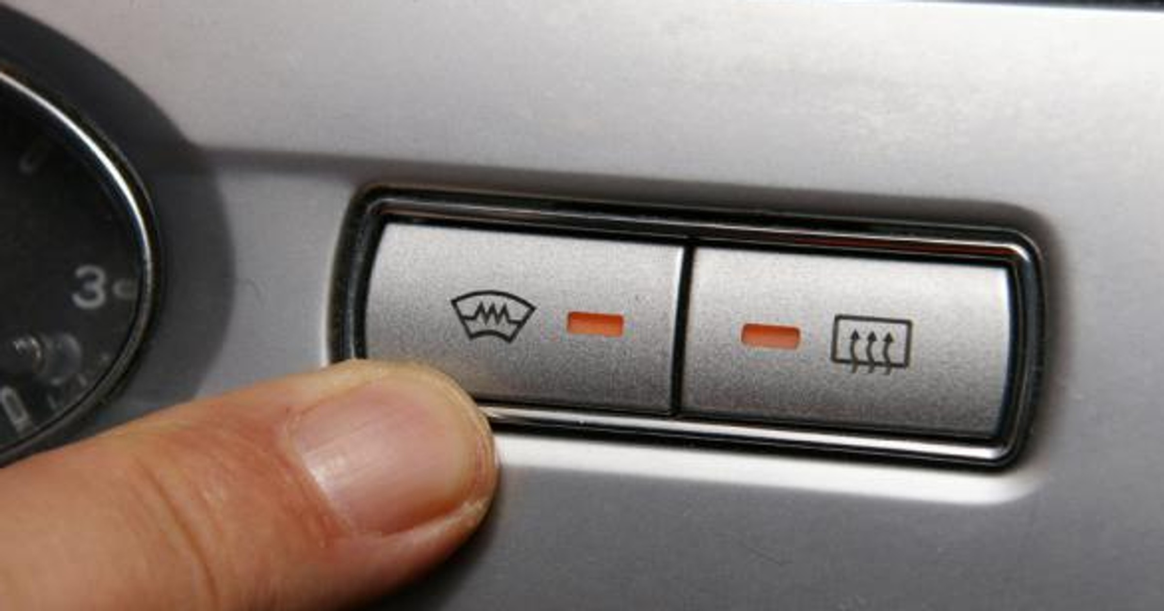Ogrzewanie przedniej i tylnej szyby to wciąż stosunkowo rzadko spotykane rozwiązanie