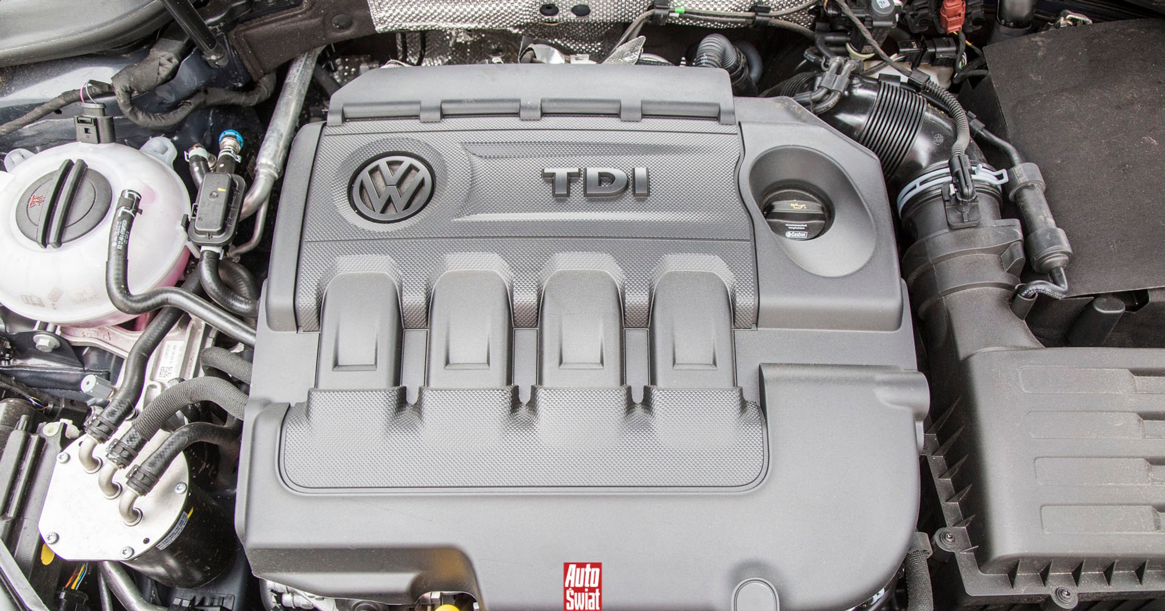 Nowe auto z dieslem? Da się jeszcze takie kupić, chociaż producenci się tym nie chwalą