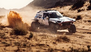 Hołowczyc i Kurzeja na podium w rajdzie Saudi Baja 2023