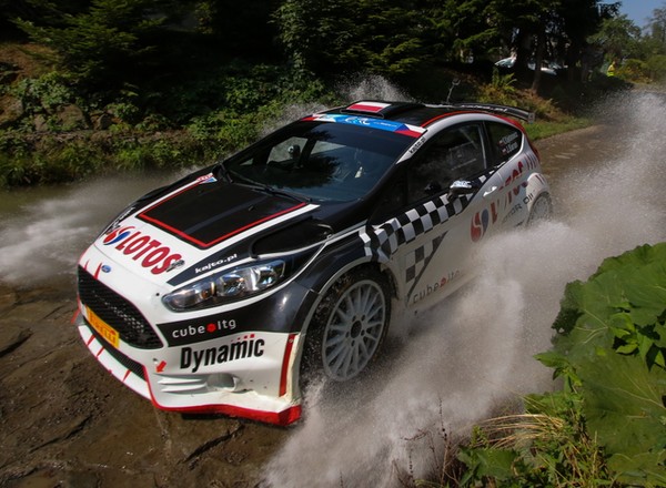 Barum Czech Rally Zlín 2015: Kajetanowicz broni pozycji lidera