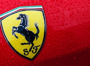 Te gwiazdy nie kupią już Ferrari. Na liście m.in. Nicolas Cage i 50 Cent