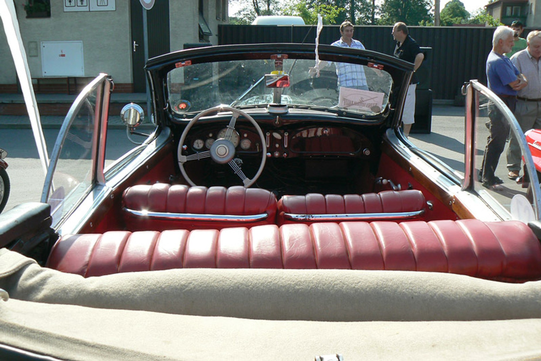 Oldtimery u podnóża Beskidów (fotogaleria)