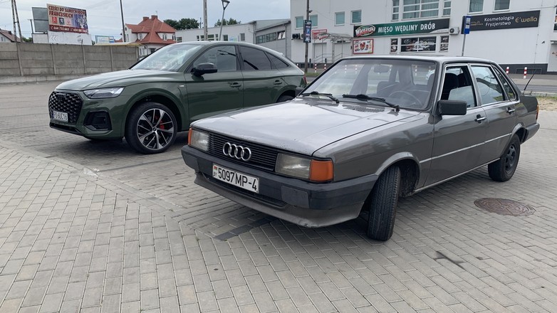 Wbrew pozorom rzadko trafiają się na polskich drogach tak wiekowe auta z białoruskimi tablicami