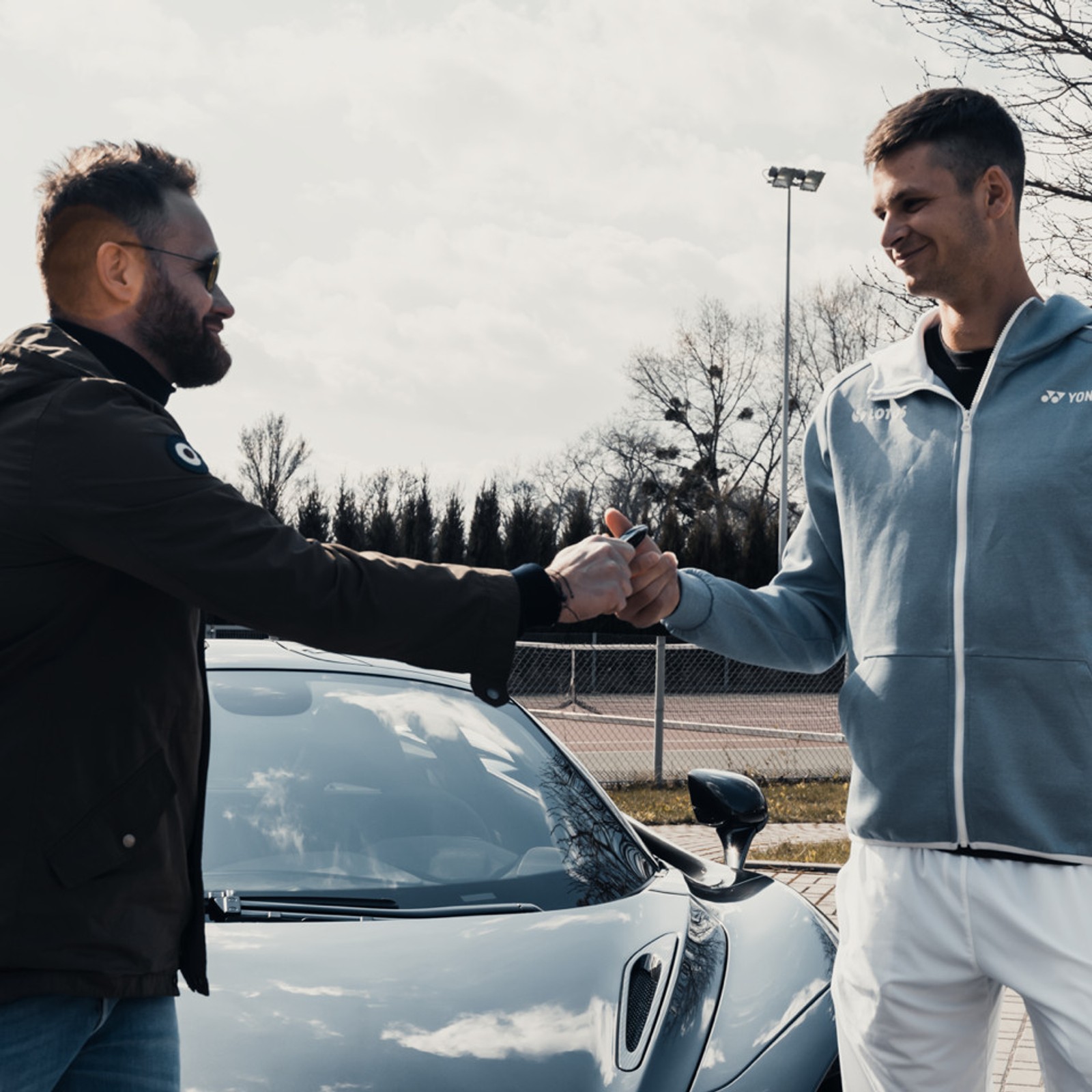 Hubert Hurkacz w McLarenie 720S