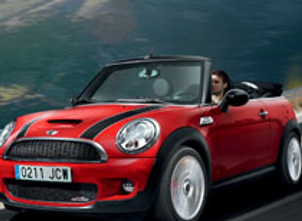 Genewa 2009: Mini Cabrio John Cooper Works – topowa wersja również w wersji cabrio