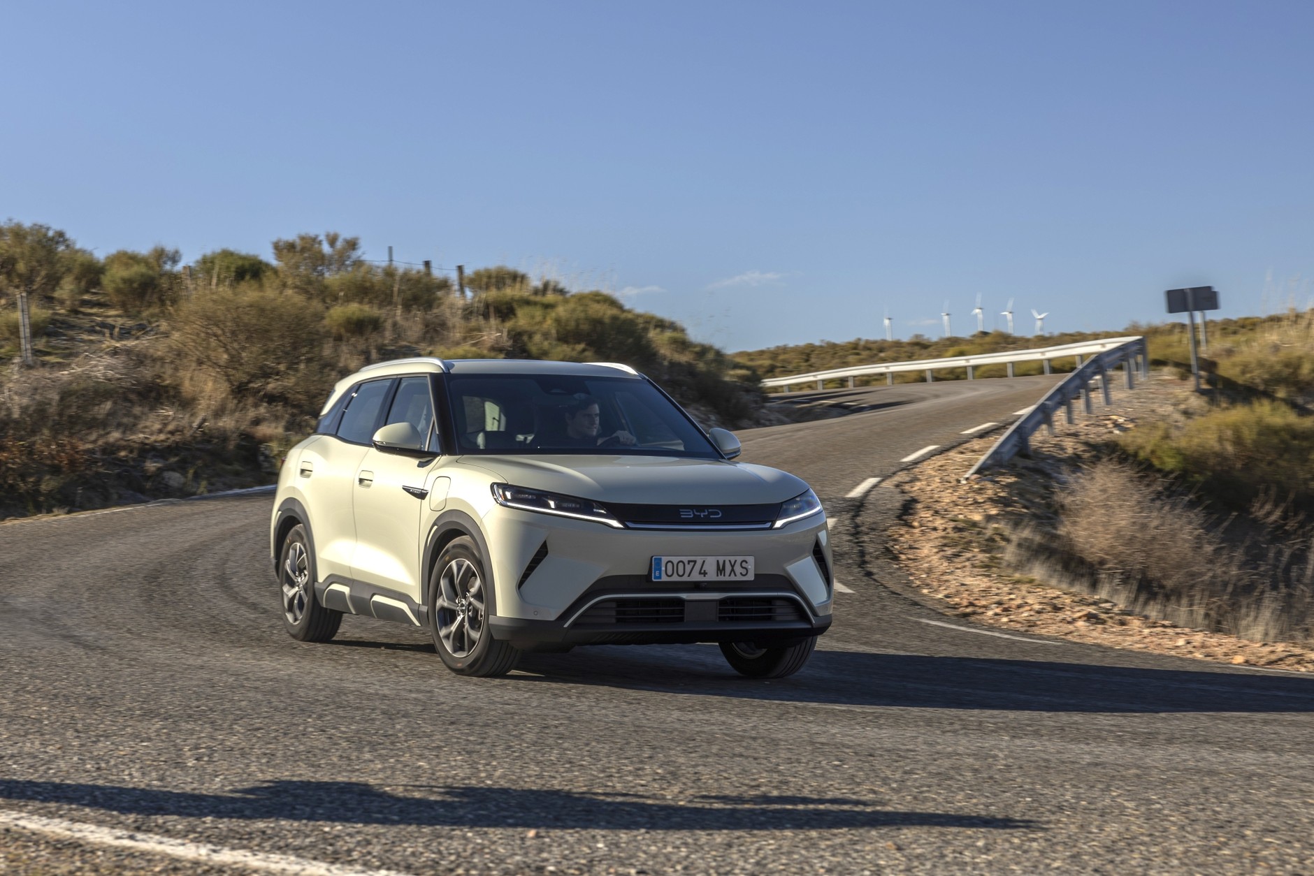 BYD Atto 2 nie rozczarowuje na krętych drogach