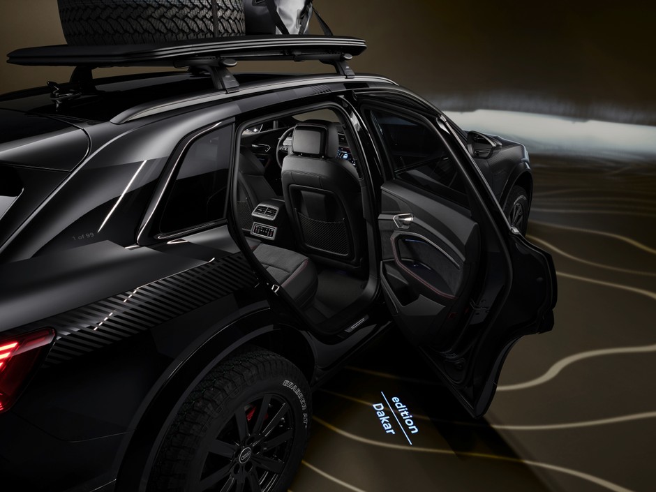 Audi Q8 e-tron edition Dakar