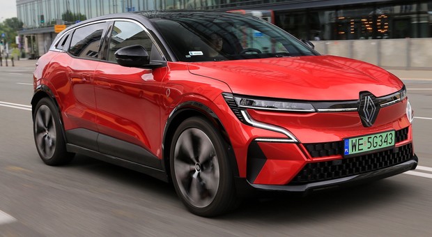 Renault Megane E-Tech to taki miejski, elektryczny hot-hatch