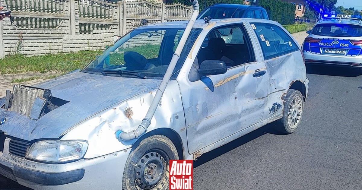 Jechał autem-wrakiem. Wyglądał tragicznie i odpadło mu koło. Mandat był solidny