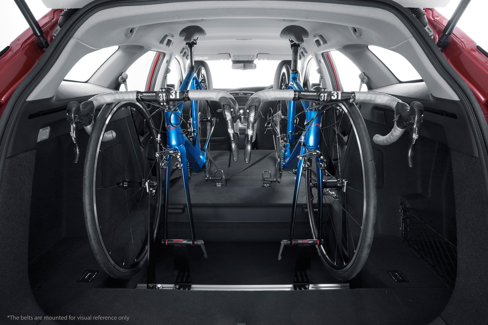 Honda Civic Tourer z uchwytem na rowery
