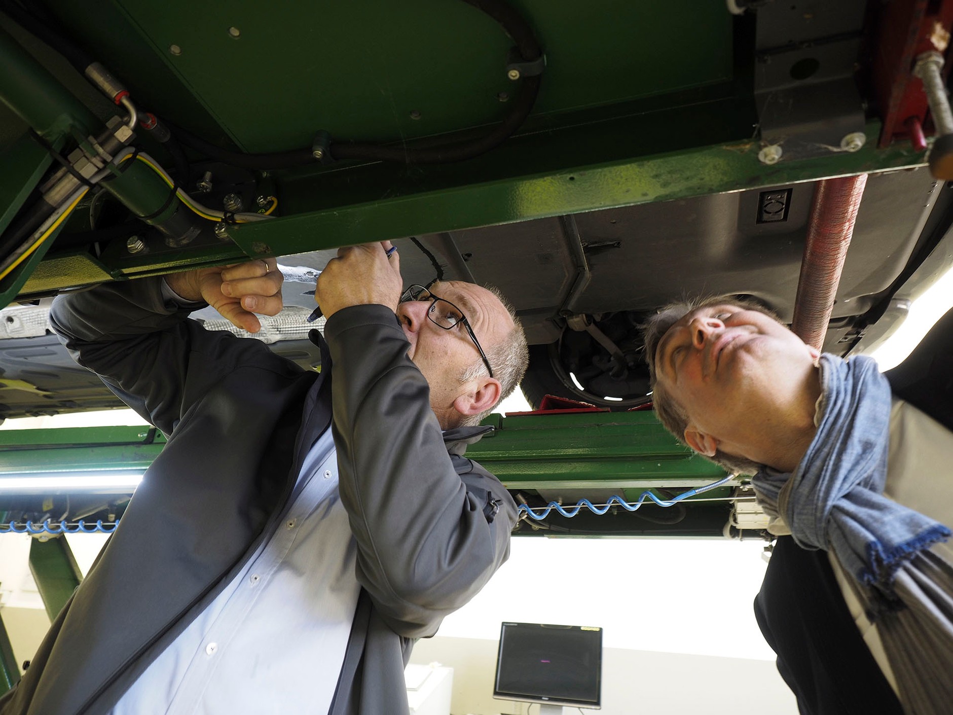 Jak oglądać używany samochód?