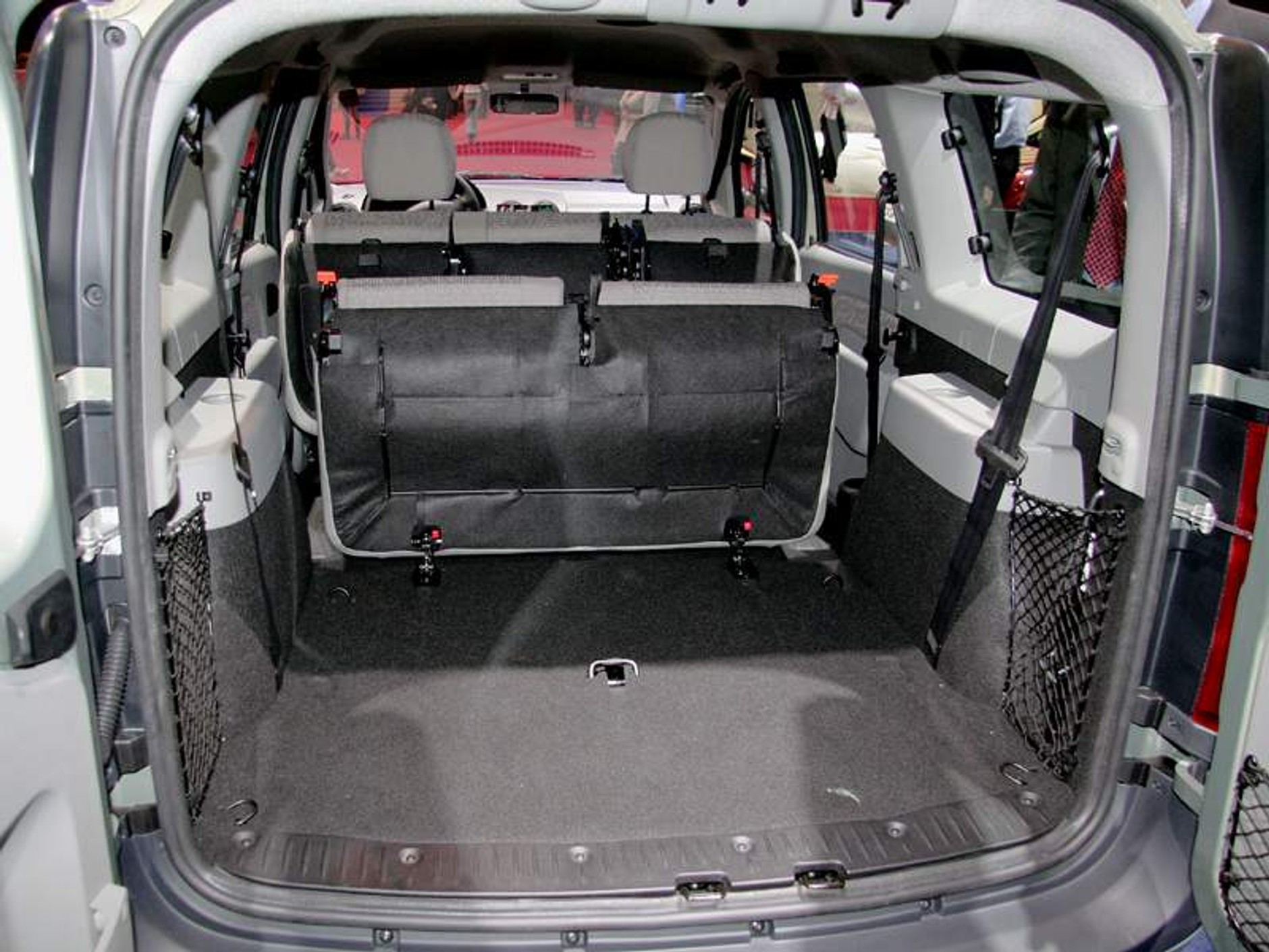 Dacia Logan kombi: pierwsze wrażenia z Paryża