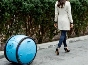 Piaggio Gita – droid prawie jak lokaj