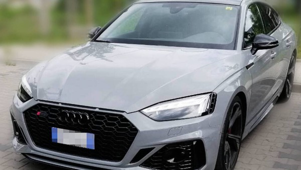 Odzyskane Audi RS5
