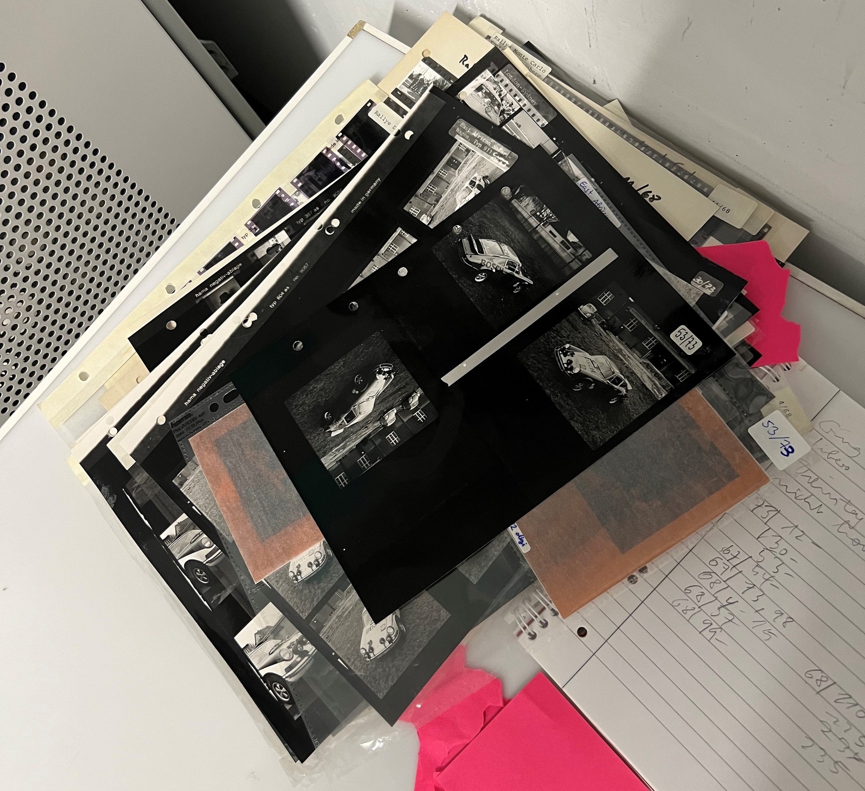 Stare, niescyfryzowane klisze w archiwum Porsche