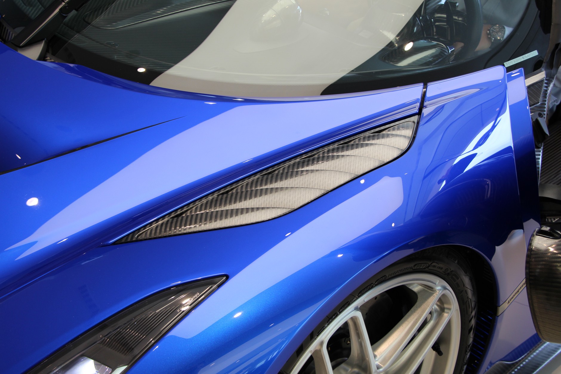 Koenigsegg Jesko Attack