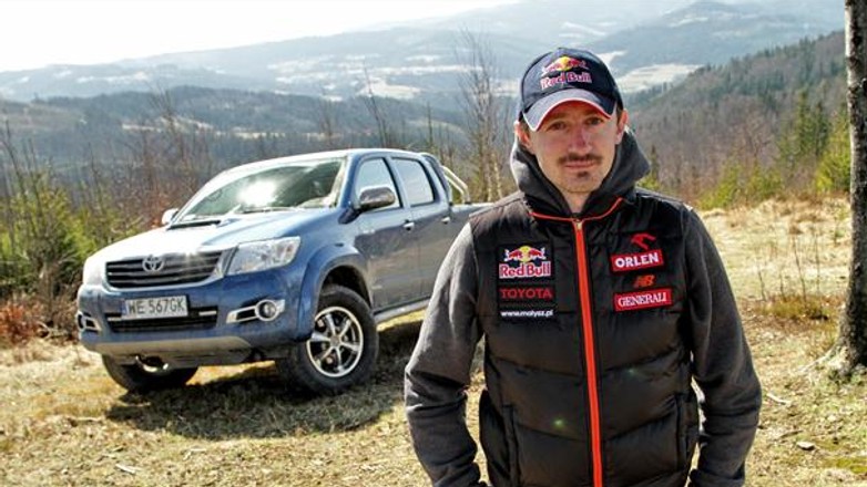 Adam Małysz i Toyota Hilux w teście