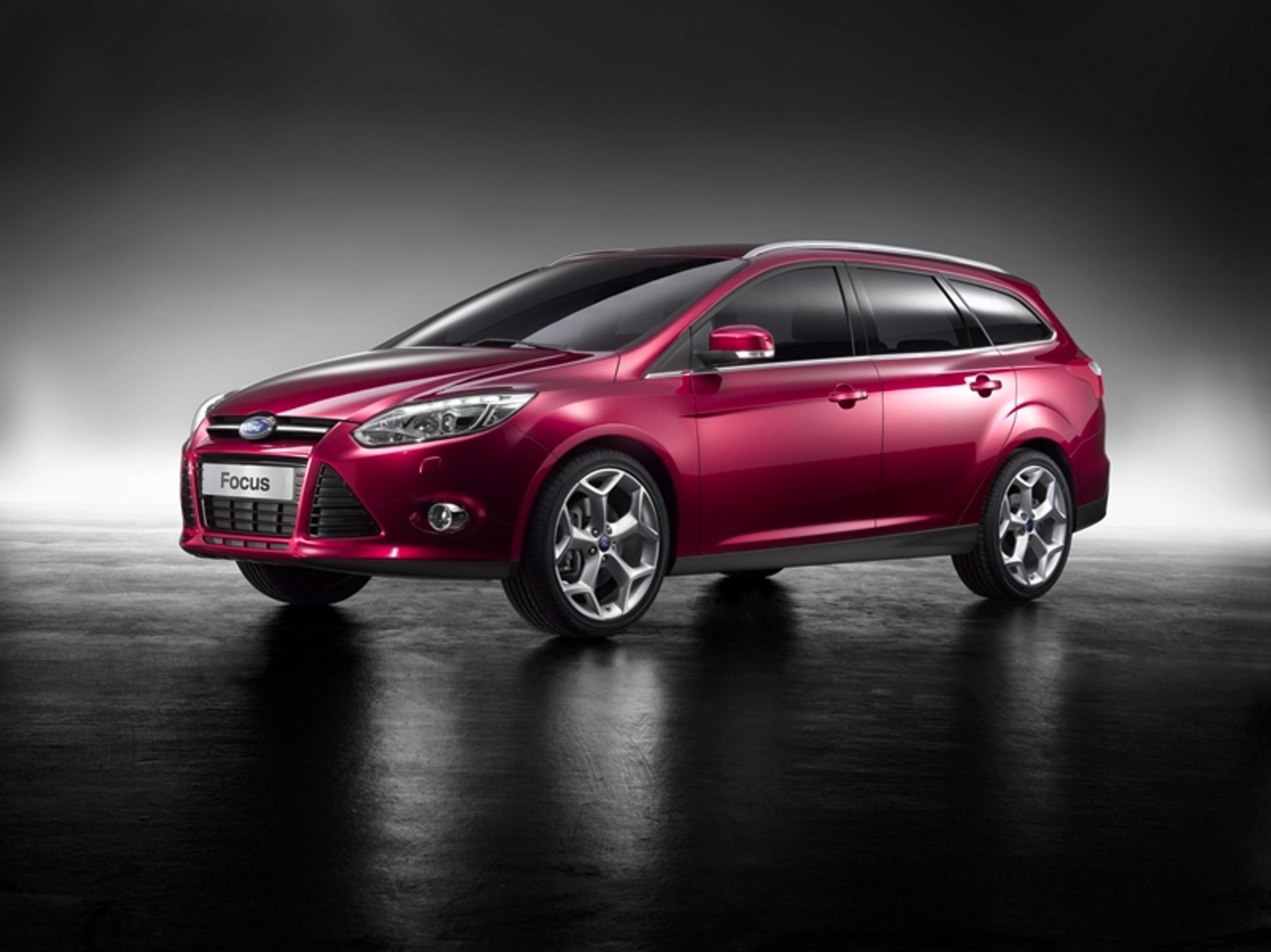 Ford Focus kombi – czy ktoś potrafi nazwać ten kolor?