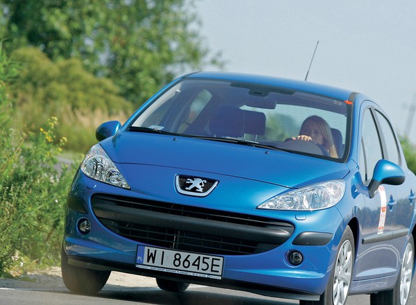 Peugeot 207 (2006-14) – duży wybór wersji nadwoziowych, nieźle zmontowana kabina