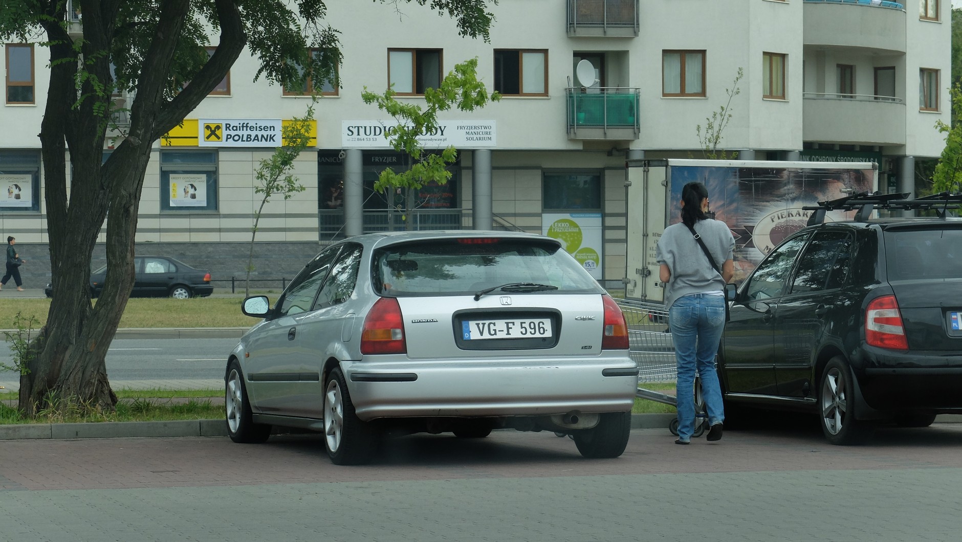Samochód zatrzymany przez policję z takimi tablicami rejestracyjnymi nie może kontynuować jazdy
