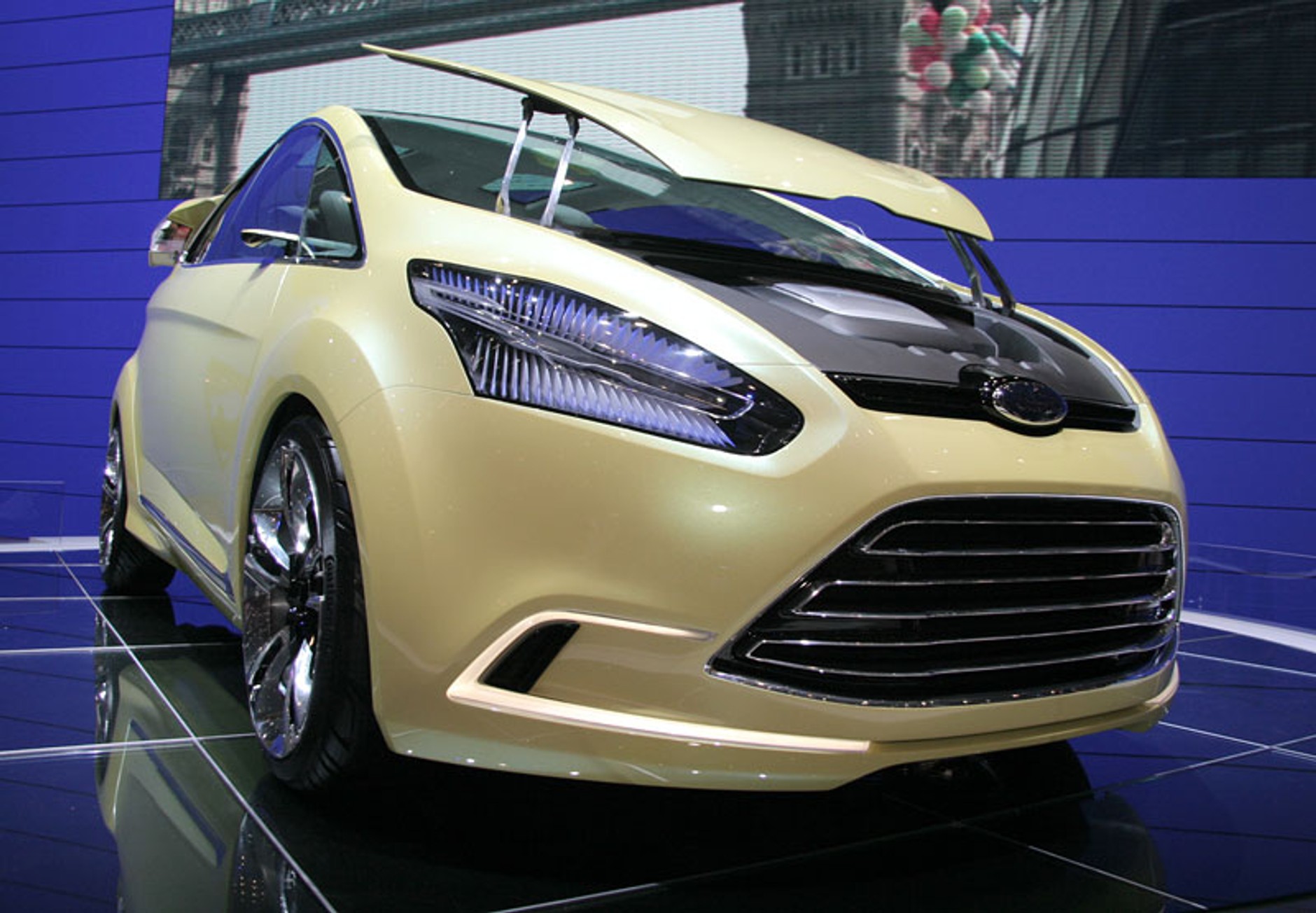 Ford w 2010: nowy Focus będzie produkowany w Saarlouis, C-Max w Walencji