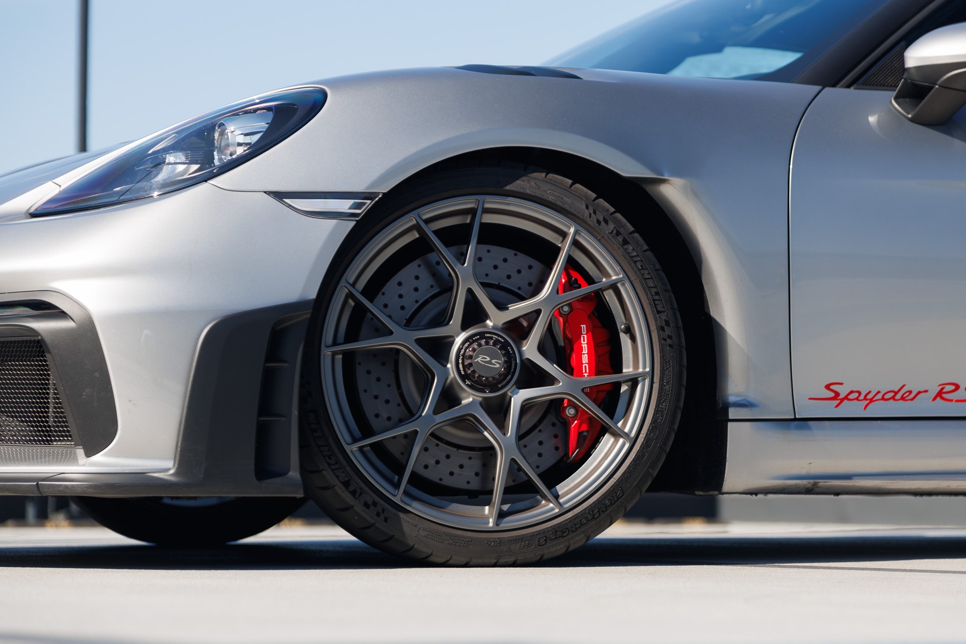 2025 porsche 718 Spyder RS