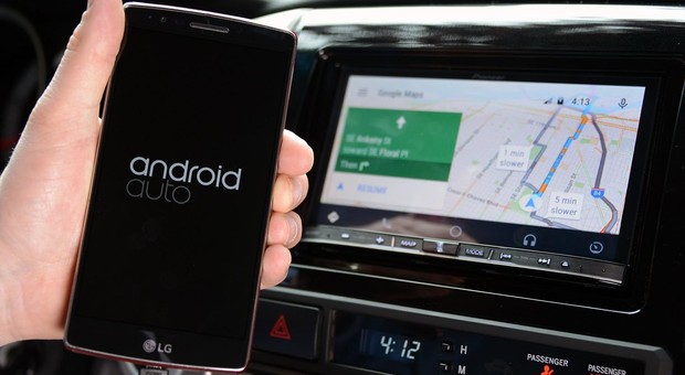 Mapy Google pokazują kierowcom błędne adresy. Problem występuje w Android Auto