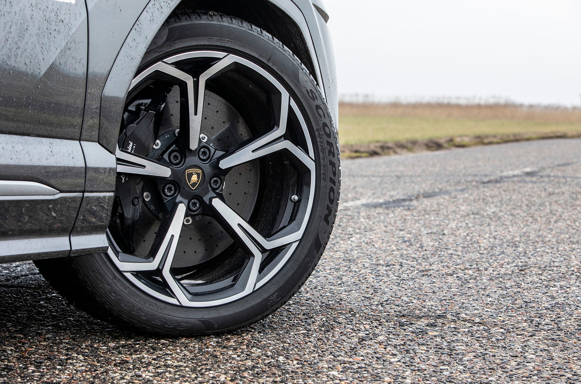 Lamborghini Urus - najdynamiczniej przyspieszający SUV na Ziemi