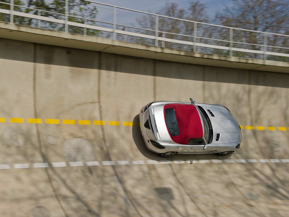Zbliża się Mercedes SLS AMG w wersji Roadster