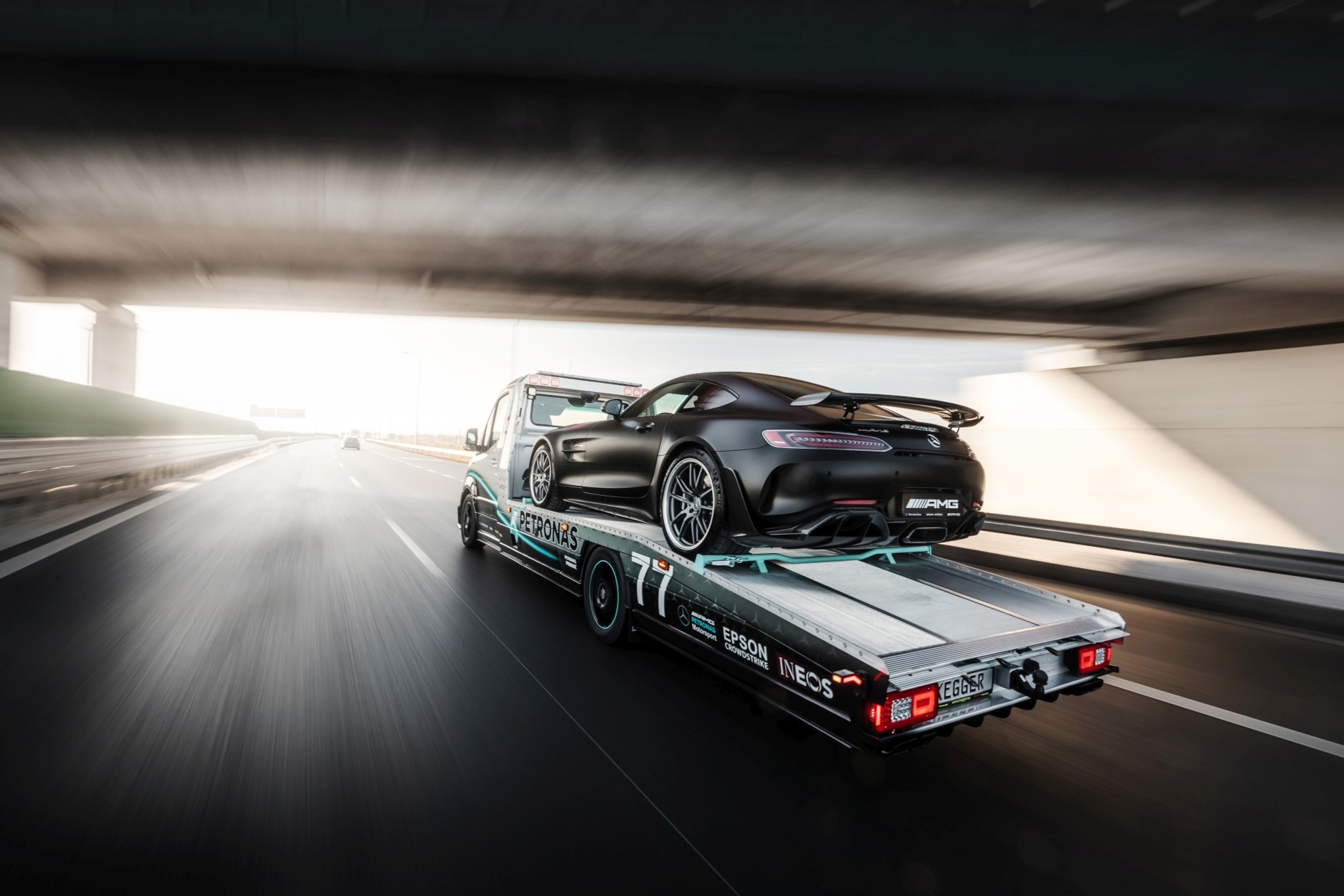 Mercedes Sprinter Petronas Edition Kegger