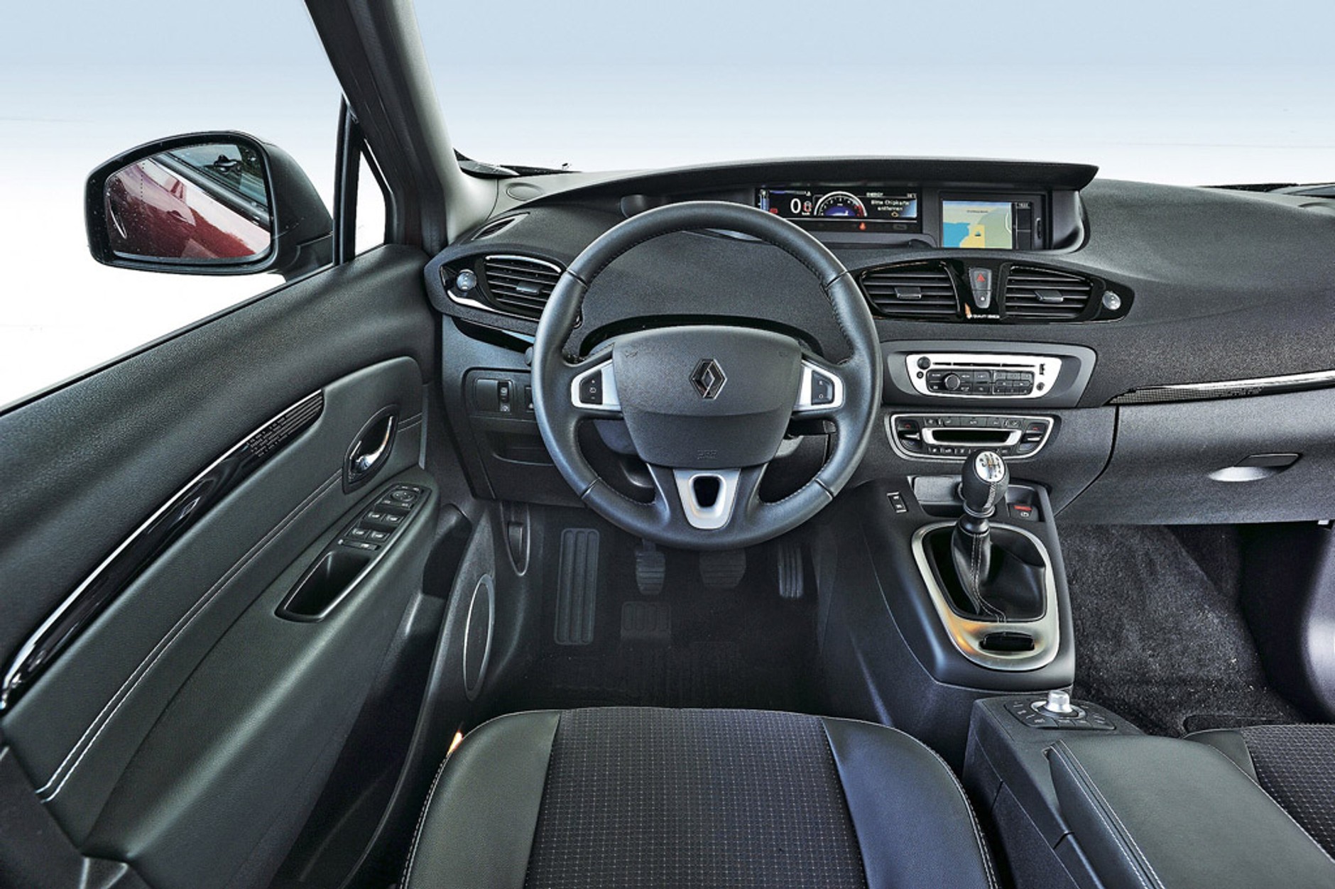 Renault Grand Scenic kontra Ford Grand C-Max, Opel Zafira i Volkswagen Touran