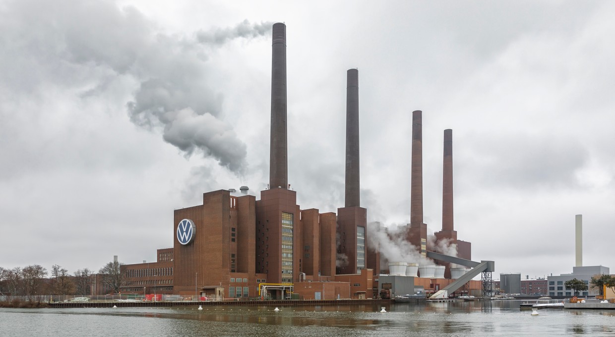 W Volkswagenie już nawet zarząd zaciska pasa. Do 2030 r. pensje pójdą ostro w dół