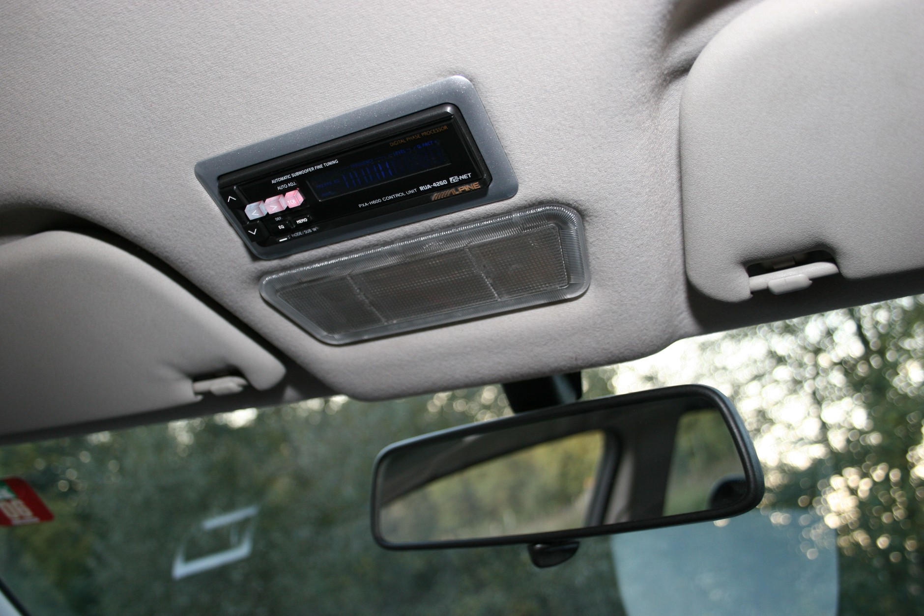 Opel Astra II. Pilot sterujący procesorem dźwięku Alpine