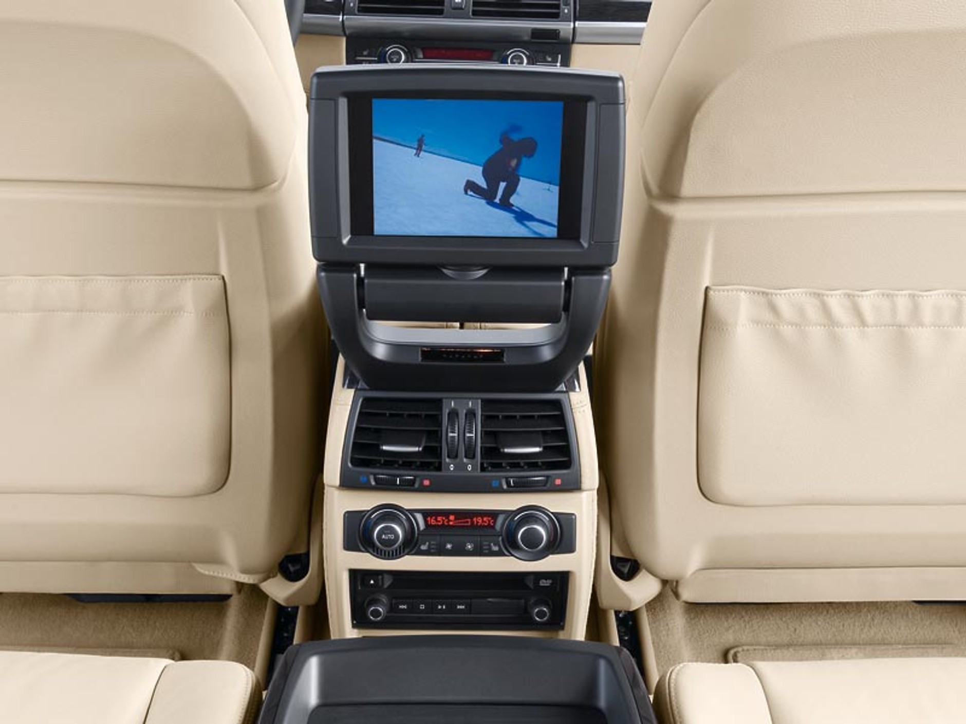 BMW X6 Sports Activity Coupé: fotogaleria, wideo i dane techniczne