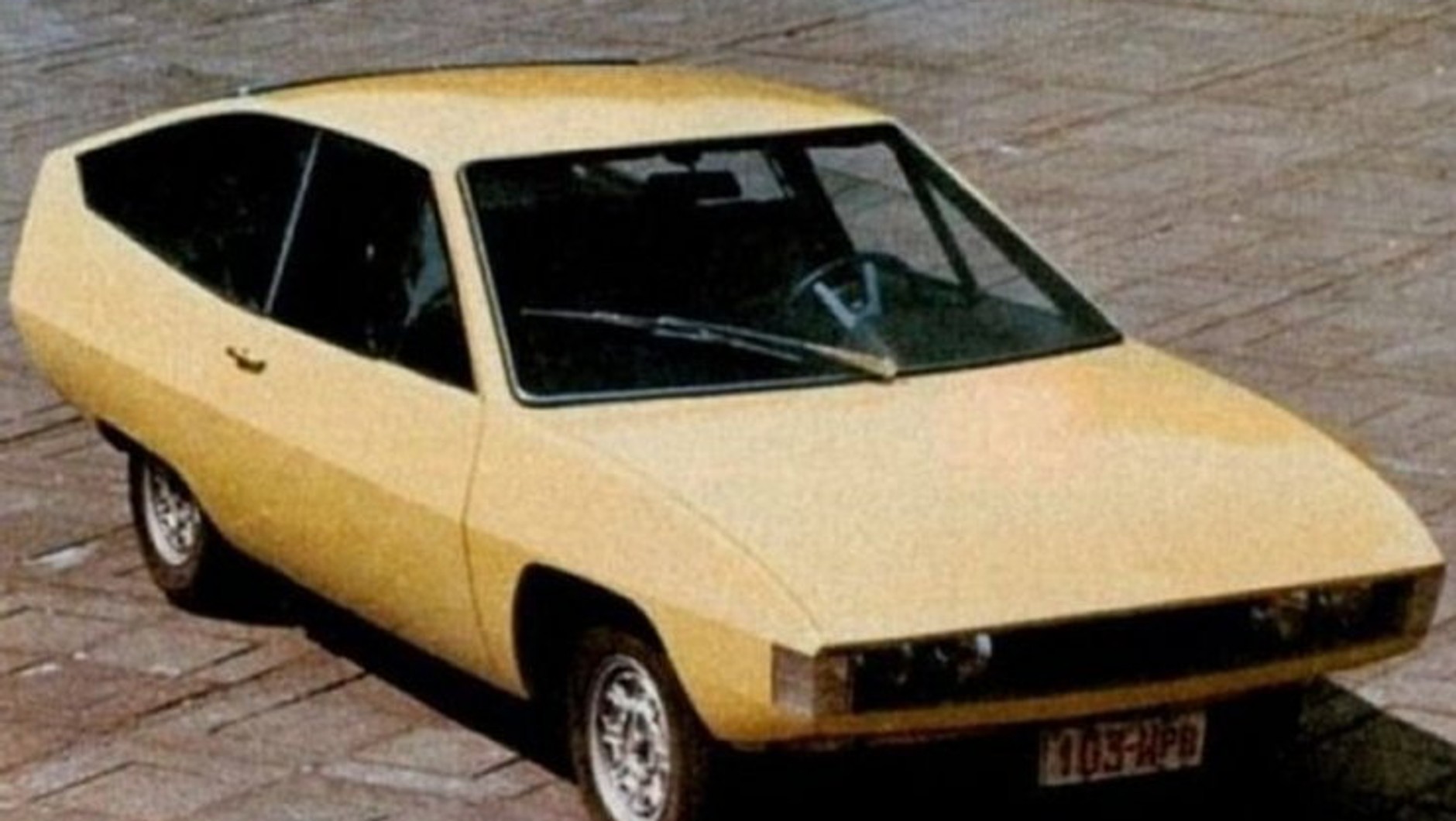 Polski Fiat 125p Coupe