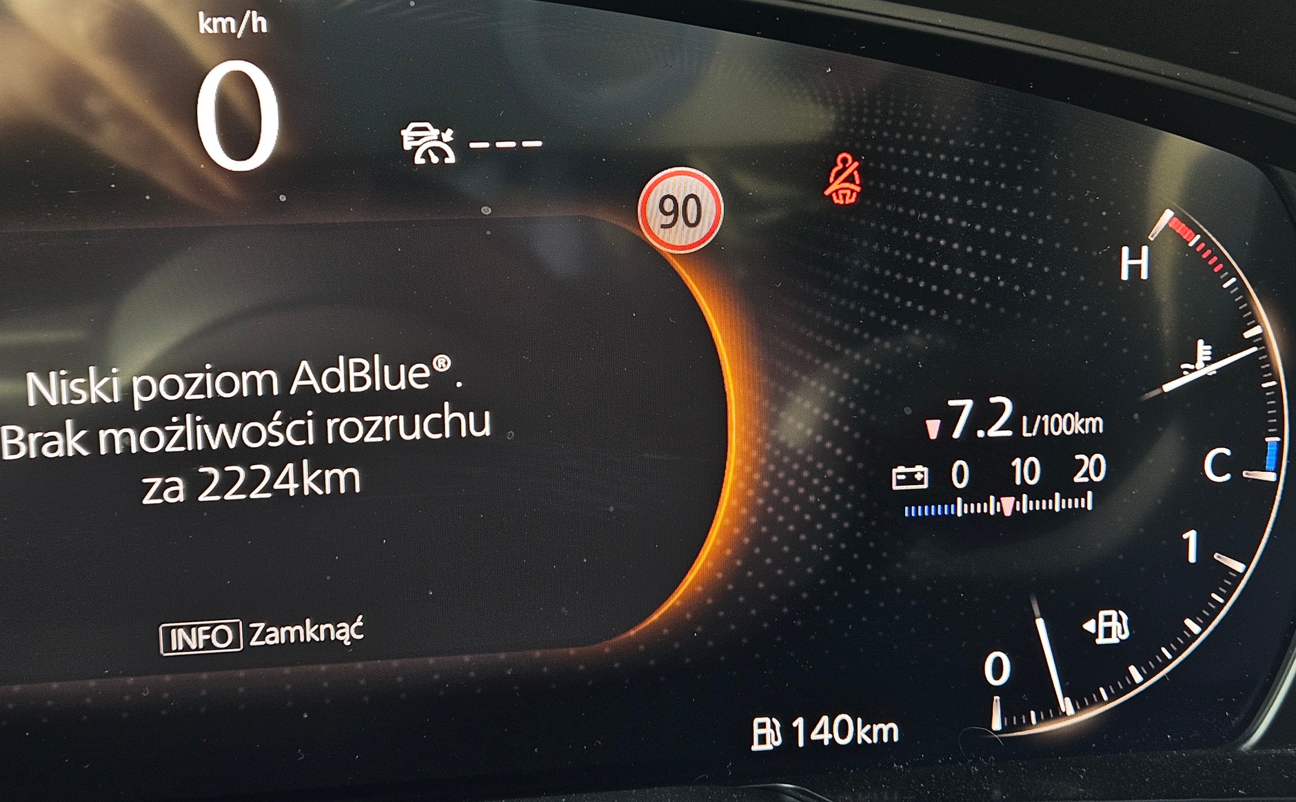 Mazda CX-60 SkyactivD: szybka jazda po autostradzie powoduje wzrost zużycia AdBlue, ale zużycie paliwa pozostaje na bardzo niskim poziomie. To jest duże auto z mocnym silnikiem!