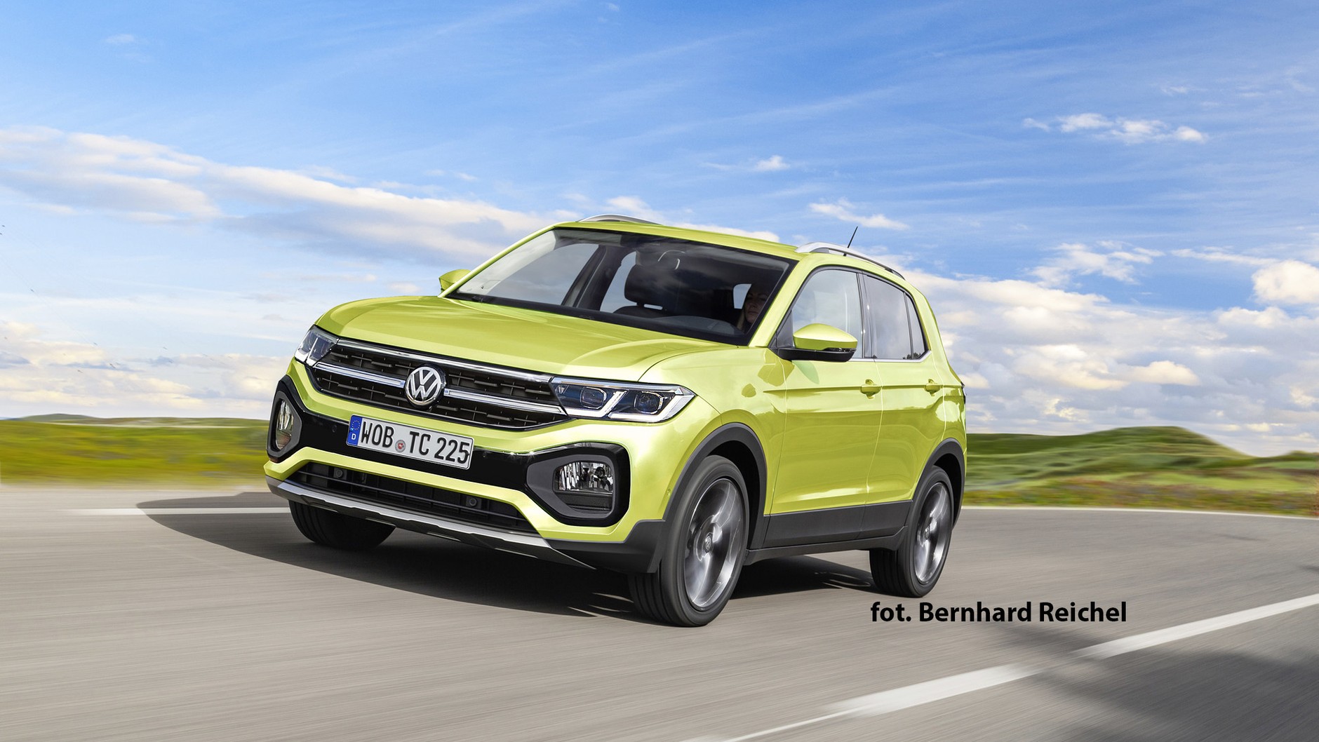 Volkswagen T-Cross po face liftingu: produkowany od 2018 r. mini-SUV stanie się bardziej podobny do innych SUV-ów Volkswagena