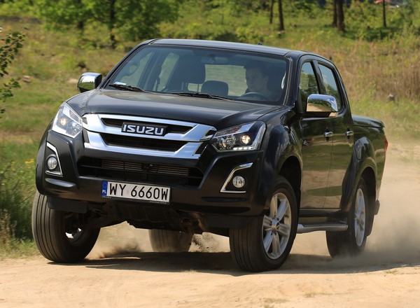 Isuzu D-Max 1.9 - Silnik mały, ale daje radę