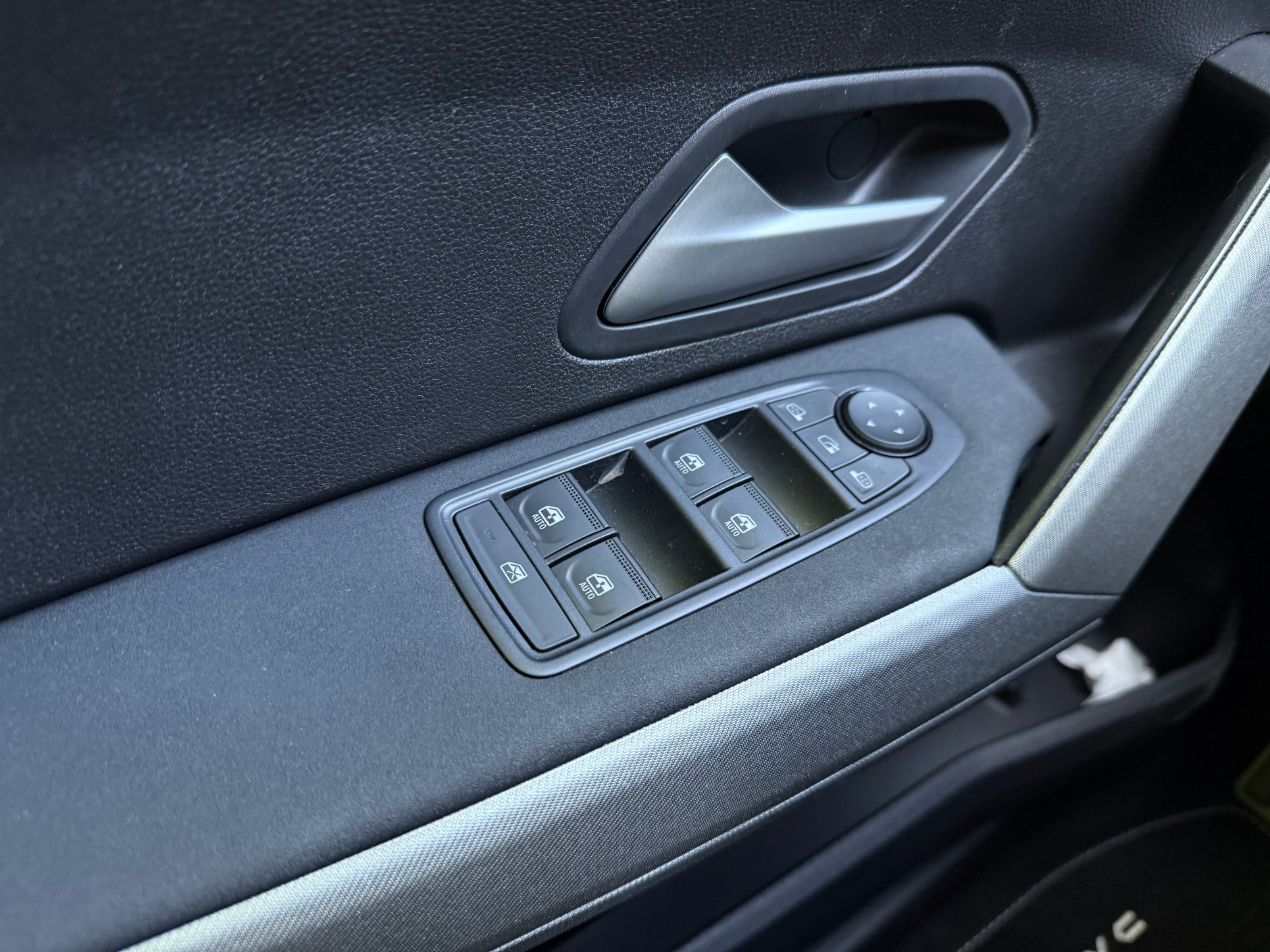 Dacia Bigster Hybrid 155