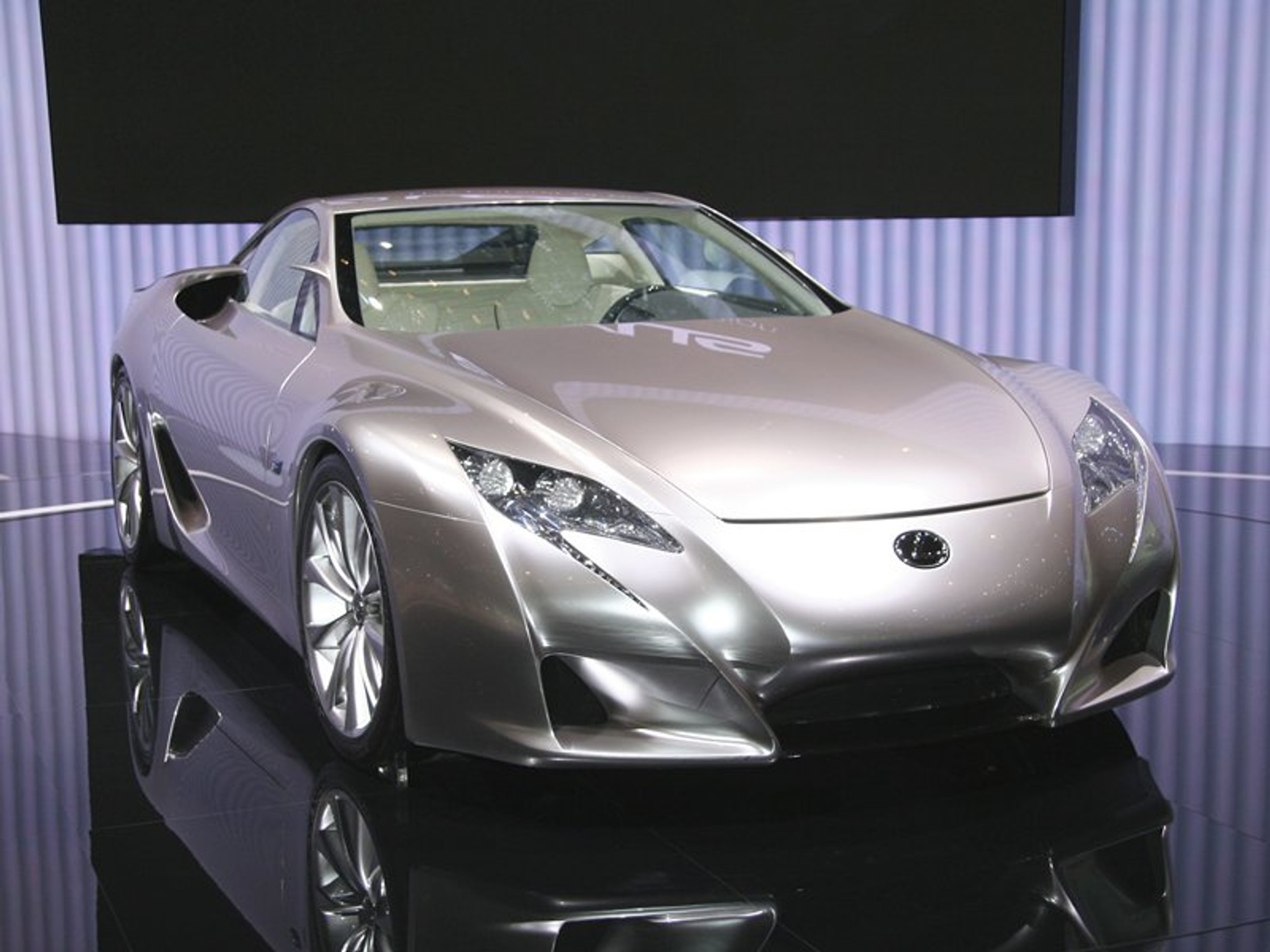 Genewa 2007: kolejne samochody w fotogalerii