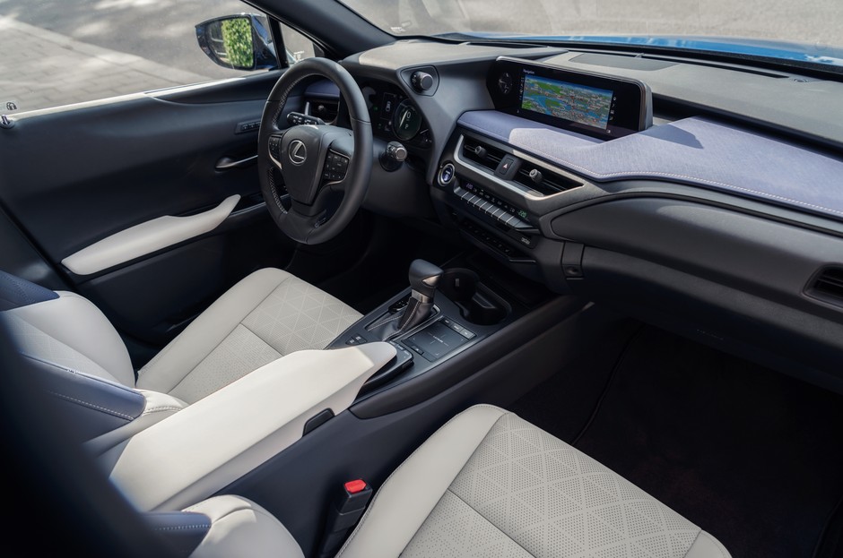 Lexus UX 250h
