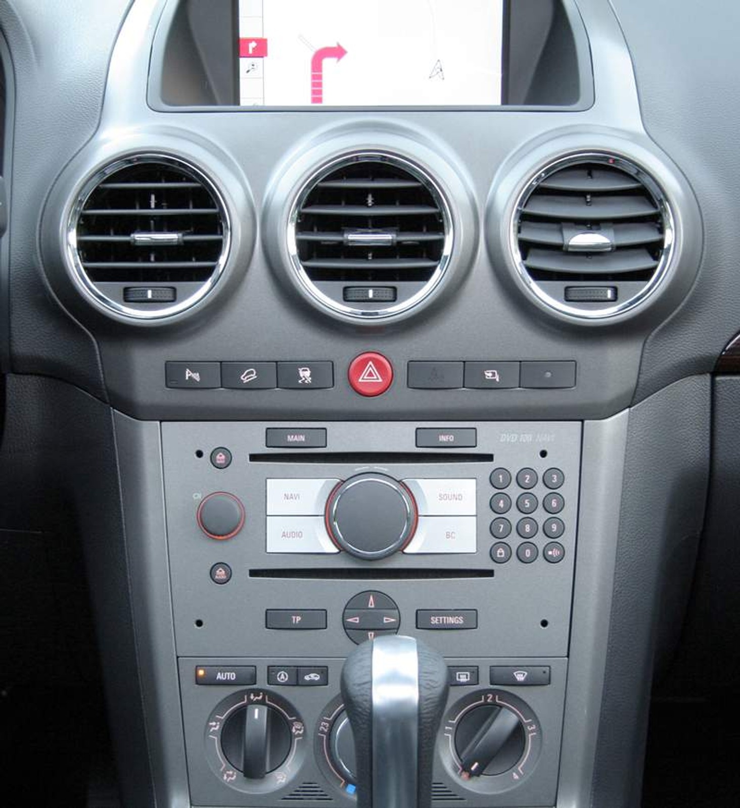 Opel rozpoczął w Rosji montaż Antary