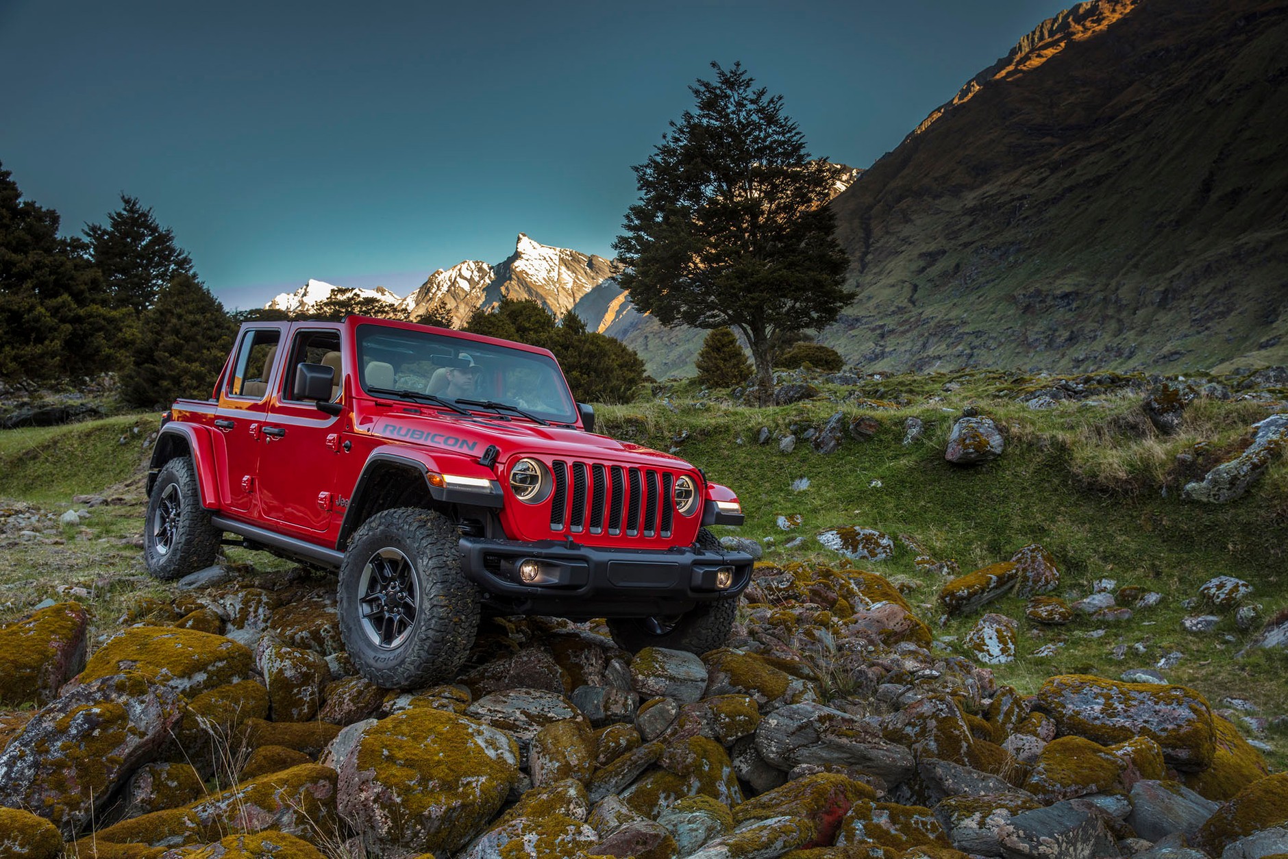 Jeep JL Wrangler Rubicon - ostatni mohikanin