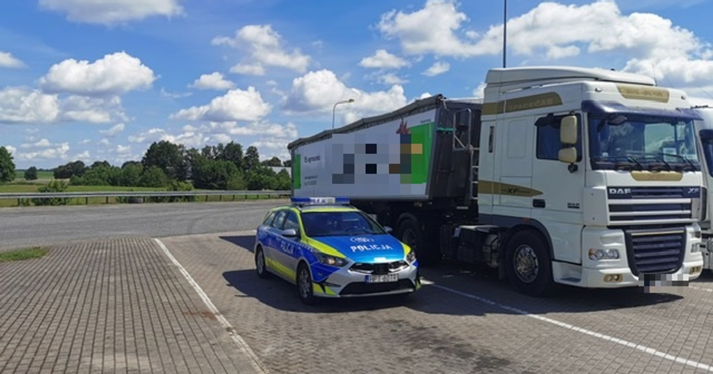 Obraz pochodzący z serwisu https://ostroda.policja.gov.pl/o15/aktualnosci/122284,Nietrzezwy-kierowca-ciezarowki-wyeliminowany-z-drog-regionu.html