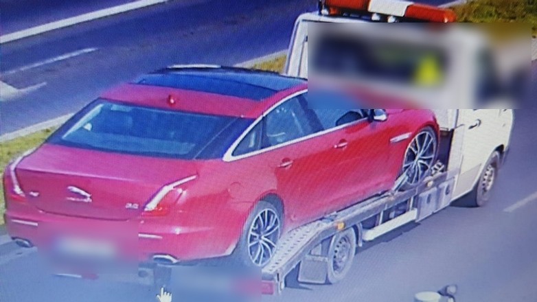 Ze skradzionego Jaguara prawie nic nie zostało