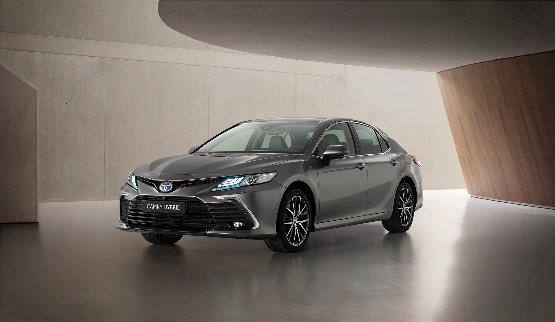 Toyota Camry (ósma generacja; od 2018 r.)